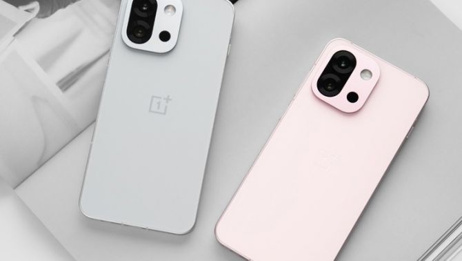 Flagship nhỏ gọn pin khủng sắp ra mắt, cấu hình được đồn đoán làm khó cả Galaxy S25