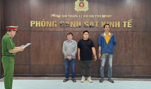 Bắt đội trưởng và nhân viên Trung tâm hỏa táng Bình Hưng Hòa trục lợi trên nỗi đau của người dân trong dịch Covid-19