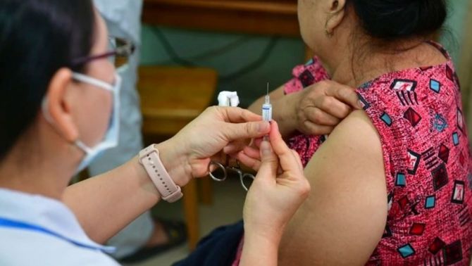 Tin vui: Hàng nghìn người cao tuổi được tiêm ngừa cúm trước tết 2026, chi tiết đối tượng được hưởng