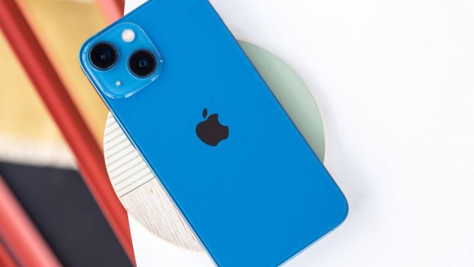 Đây là iPhone nhỏ gọn, mạnh nhất Việt Nam, ngang tầm iPhone 13 Pro Max, mượt như iPhone 17