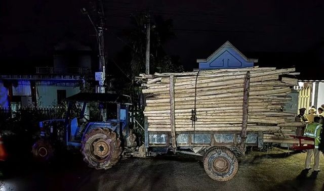 Hiện trường tang thương vụ xe máy cày va chạm xe máy khiến 2 cháu bé tử vong, hé lộ gia cảnh gây xót xa