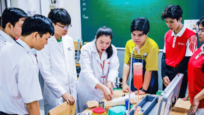 Phản ứng của sinh viên ngành Y trước tình huống ‘cấp cứu cho bệnh nhân là người cũ từng phản bội’