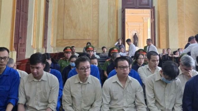 Hé lộ vai trò của cựu Chi cục trưởng Thú y trong đường dây buôn lậu hơn 1.800 tỉ đồng