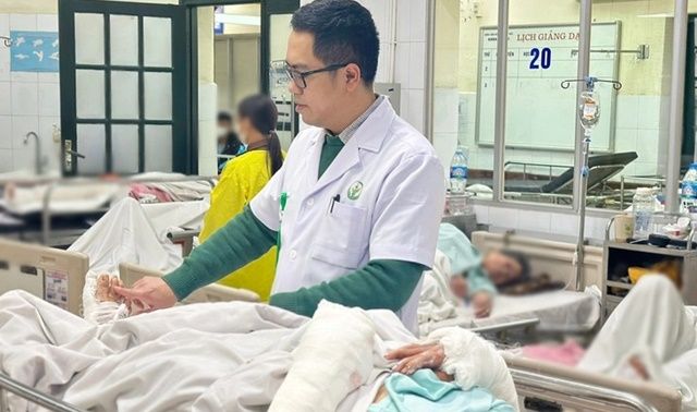 Cụ bà bị chó cắn nguy kịch, tình hình hiện tại khiến nhiều người xót xa