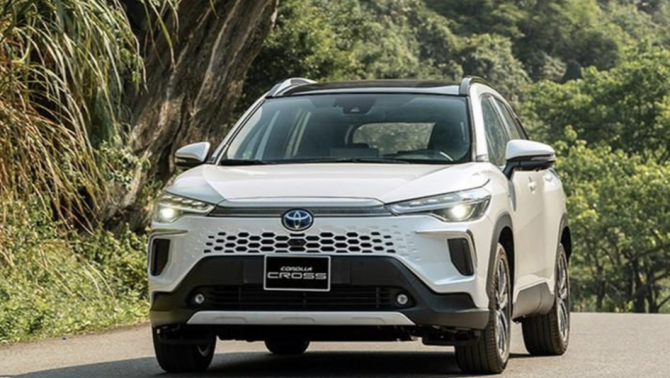 Top 5 SUV hybrid đáng mua ở hiện tại: Corolla Cross HEV, CR-V e:HEV, Santa Fe Hybrid góp mặt