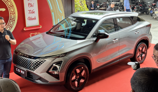 Omoda C5 Hybrid lộ diện tại Việt Nam: Mở bán tháng 4/2026, ‘thách thức’ Corolla Cross, Honda HR-V