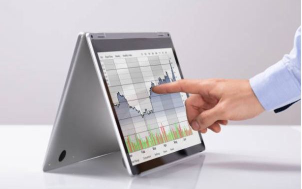 Kẻ Tiên Phong Kỹ Thuật Số: Stockity Phục Vụ Nhóm Nhà Giao Dịch Tốc Độ Toàn Cầu