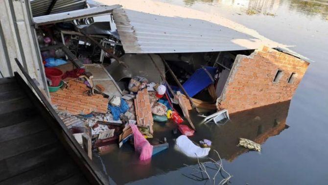 Hiện trường đổ nát vụ sập nhà ở TPHCM: 3 mẹ con gặp nạn nguy kịch, tình hình hiện tại gây chú ý