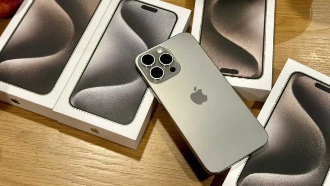Đây là iPhone Pro Max khung viền titan xịn hơn iPhone 17 Pro Max giá hơn 17 triệu rẻ nhất Việt Nam
