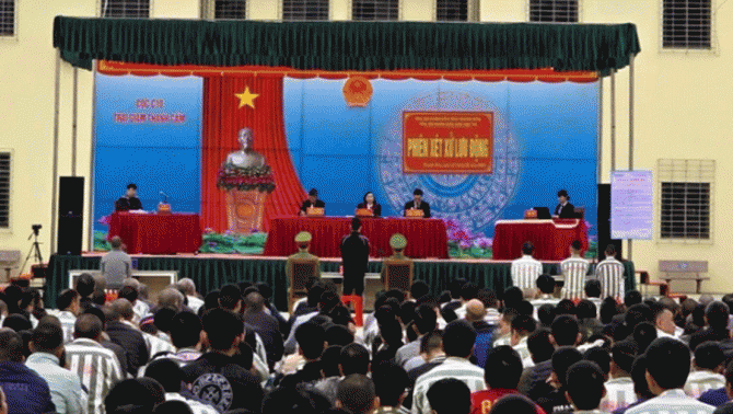 Tòa tuyên án vụ nam thanh niên đang cải tạo đâm trọng thương bạn tù: Nguyên nhân từ một bộ phim