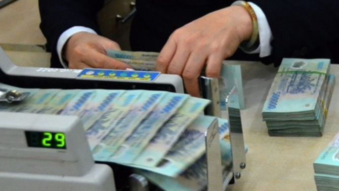 Thu nhập ngoài lãi bùng nổ: Ngân hàng nào đang vươn lên dẫn đầu?