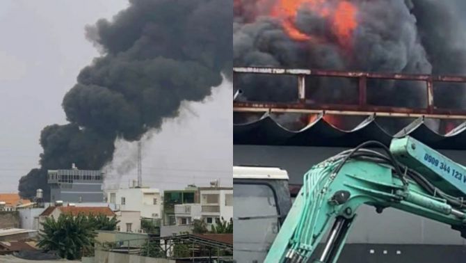 TP.HCM: Kho phế liệu cháy ngùn ngụt giữa trưa, cột khói đen cao hàng chục mét gây náo loạn