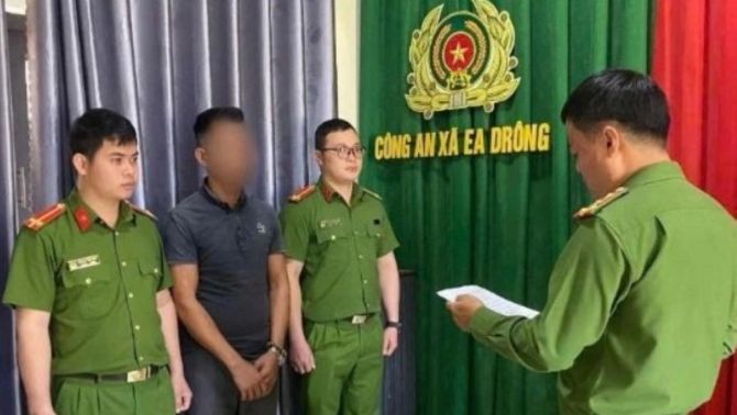 'Trả đũa' do mâu thuẫn cá nhân, một người đàn ông phát tán hình ảnh nhạy cảm của hàng xóm lên MXH