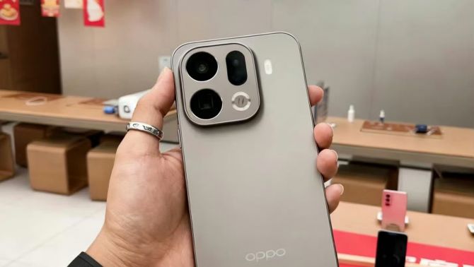 Vua hiệu năng của OPPO hé lộ phần cứng cực cháy, iPhone 17 Pro Max, Galaxy S25 Ultra thua toàn tập