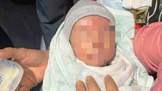 Tình hình của bé trai bị bỏ rơi trước cửa nhà dân ở Ninh Bình, hé lộ nội dung bức thư người mẹ trẻ để lại