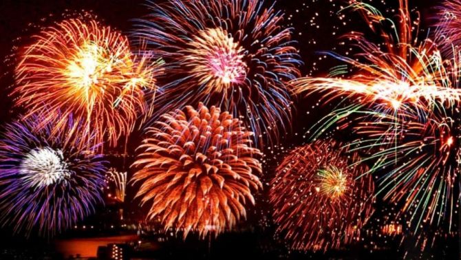 Đón Giao thừa tại Hồ Hoàn Kiếm: Gửi xe miễn phí ở đâu để tránh bị phạt?