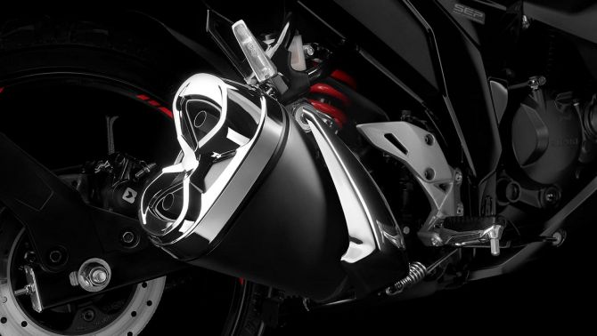 Suzuki chính thức ra mắt ‘vua côn tay’ 155cc mới giá 45 triệu đồng: Đả bại Honda Winner X và Exciter