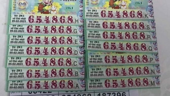 Phẫn nộ chủ xưởng đòi lại vé số trúng 2 tỷ đã tặng, lén xóa camera phi tang chứng cứ