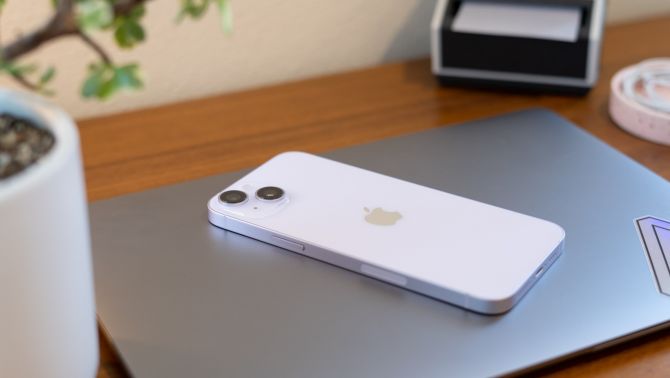 Đây là chiếc iPhone pin trâu nhất hiện nay, giá giờ đã 'cực êm' để ai cũng có thể sở hữu