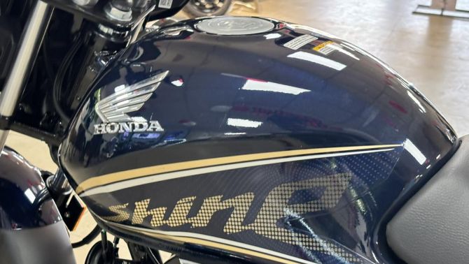 Honda chính thức mở bán ‘huyền thoại côn tay’ 125cc mới giá 21,5 triệu đồng: Chất hơn Yamaha Exciter