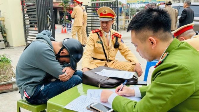 Danh tính nam thanh niên ở Thái Nguyên tông trực diện vào một cán bộ CSGT đang làm nhiệm vụ