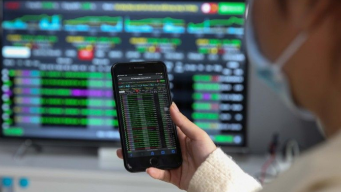 Giao dịch cổ phiếu quy mô lớn liên tiếp xuất hiện, dòng tiền đang dịch chuyển?