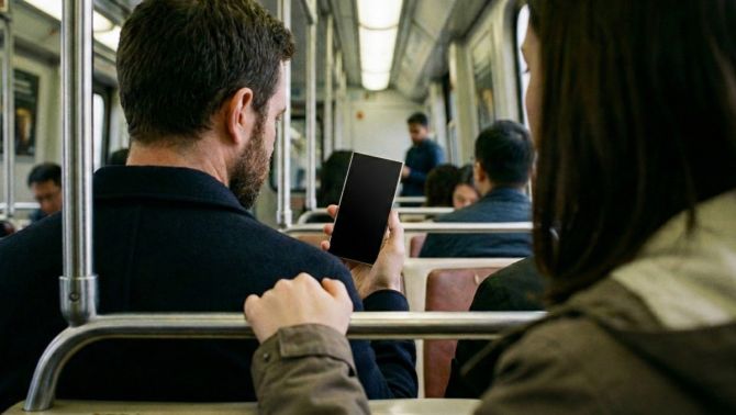 Galaxy S26 Ultra vừa lộ tính năng màn hình ‘chống nhìn trộm’, Xiaomi, OPPO, vivo lập tức ‘sao chép’