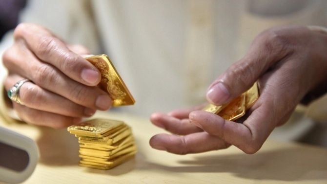 Chàng trai cắt đứt với gia đình khi số vàng tích góp 15 năm bị mẹ lén bán sạch để mua nhà cho em út