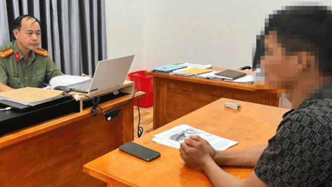 Kết ‘đắng’ vụ nam thanh niên nhắn tin xúc phạm công an để ‘giải trí’ và gửi kèm ảnh căn cước công an