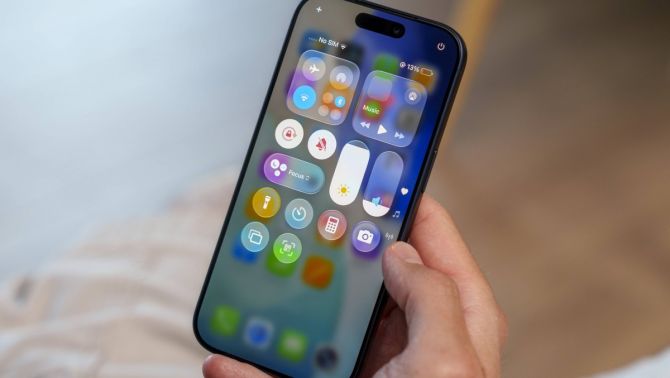 Cáp quang biển AAE-1 bị đứt, hàng nghìn Gbps dung lượng quốc tế bị mất: Internet Việt Nam ảnh hưởng ra sao?