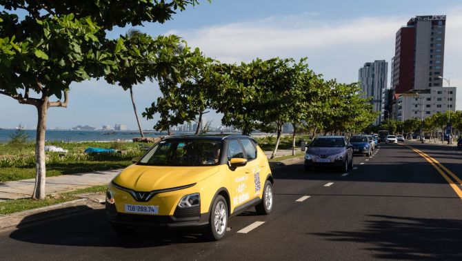 Giải mã sức hút VinFast VF 5: Lăn bánh chỉ 500 triệu đồng, lãi suất cố định 7%, sạc miễn phí 3 năm