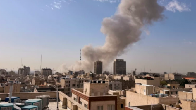 19 người Việt rời Tehran giữa căng thẳng Iran, Đại sứ quán Việt Nam triển khai phương án bảo hộ công dân