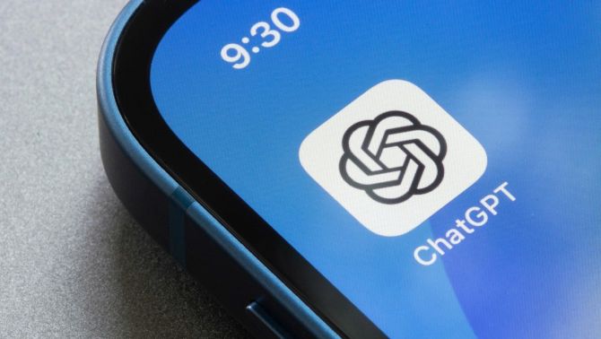 ChatGPT đối mặt làn sóng tẩy chay toàn cầu, người dùng ồ ạt chuyển sang đối thủ