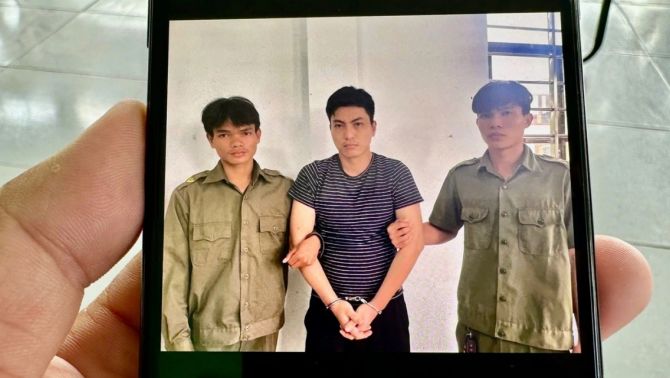 Bắt giữ nghi phạm cầm rựa tấn công cha mẹ vợ cũ ở Đồng Nai, diễn biến bên trong phòng ngủ 