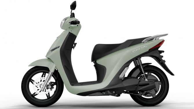 Tài xế dịch vụ chốt cọc sớm xe máy điện VinFast sau cú tăng sốc của giá xăng