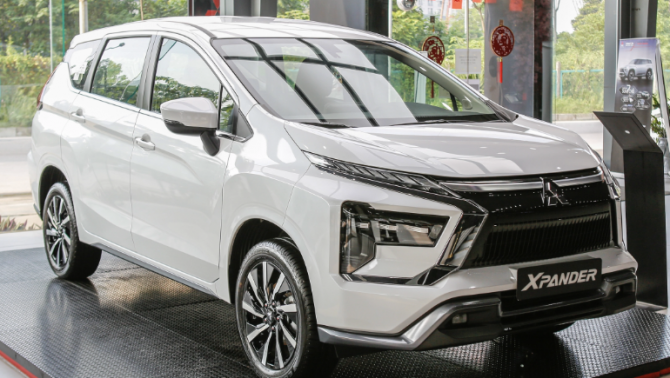 Mitsubishi Xpander 2026 số sàn ‘trình làng’: giá chỉ 568 triệu, ‘đe nẹt’ Veloz Cross và Stargazer