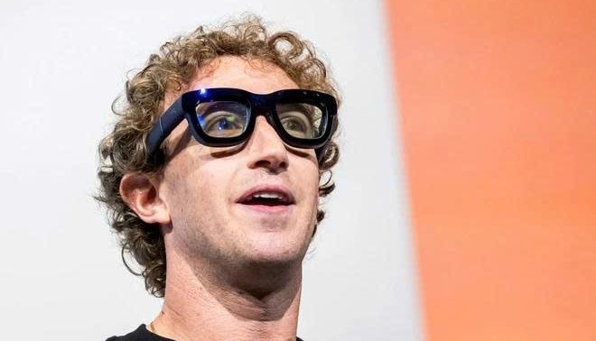 Người đứng sau xem cảnh thay đồ, quan hệ tình dục qua kính AI Meta của Mark Zuckerberg là ai?