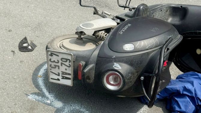 Tây Ninh: Xe đầu kéo va chạm xe điện, nữ sinh 16 tuổi không qua khỏi