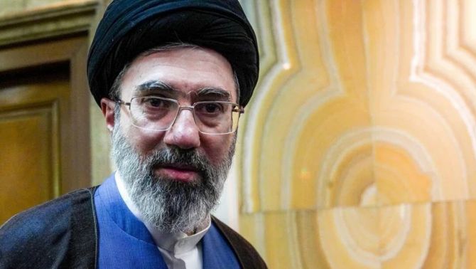 Lãnh tụ Tối cao Iran Mojtaba Khamenei bị thương sau cuộc tấn công của Mỹ và Israel, tình trạng hiện nay ra sao