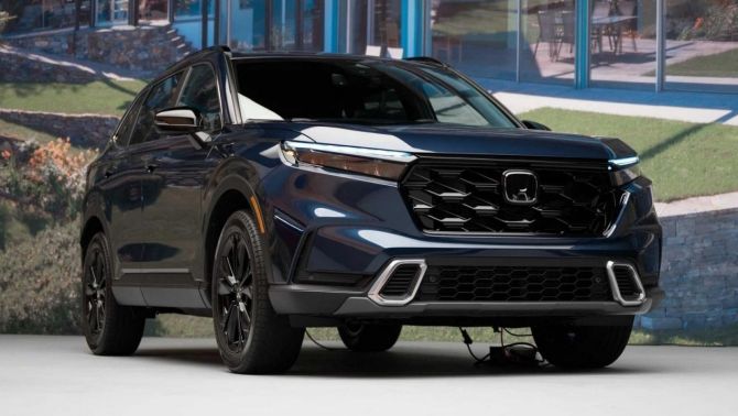 Quyết cho Mazda CX-5 ‘đo ván’, Honda CR-V hạ giá lăn bánh rẻ áp đảo phân khúc cỡ C giữa tháng 3/2026