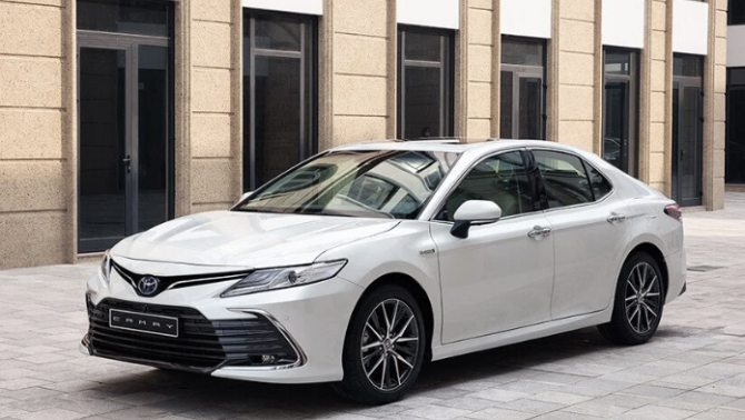 Chủ xe Toyota Camry cần chú ý điều này: Hơn 2.000 xe tại Việt Nam bị triệu hồi vì lỗi camera