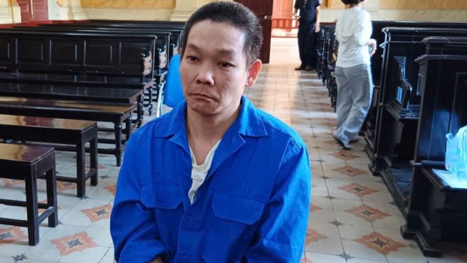 TP HCM: Gã đàn ông đâm vợ cũ suýt chết trước mặt con trai, đổ lỗi do nạn nhân ‘qua lại với người khác’