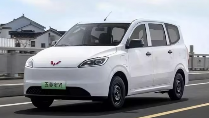 MPV điện giá rẻ Wuling Hongguang EV 2026 ‘rục rịch’ bán tại Việt Nam: Kích thước tương đương Xpander