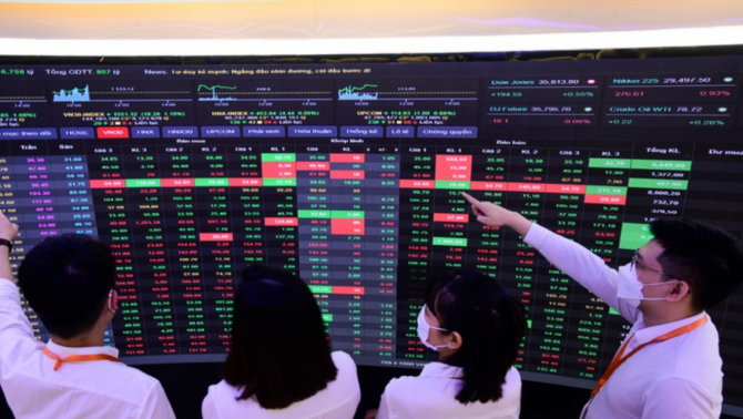 Chứng khoán bùng nổ: Loạt cổ phiếu ‘đón sóng’ tài sản số đồng loạt tím trần