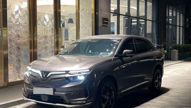 Khởi nghiệp ở tuổi 20 với VinFast VF 8, chủ xe khẳng định: Đây là quyết định đúng đắn nhất của tôi