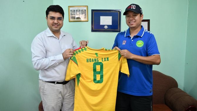 Chính thức có HLV Việt Nam đầu tiên làm việc ở Nam Mỹ, từng nhiều năm gắn bó với V.League