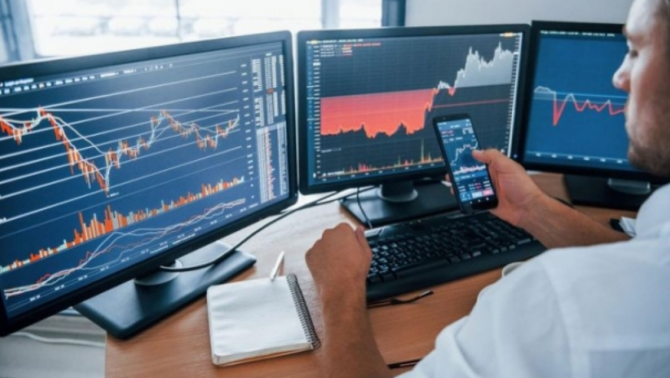 Dòng vốn ngoại tiếp tục rút mạnh, STB và VCB bị bán ròng hàng trăm tỷ