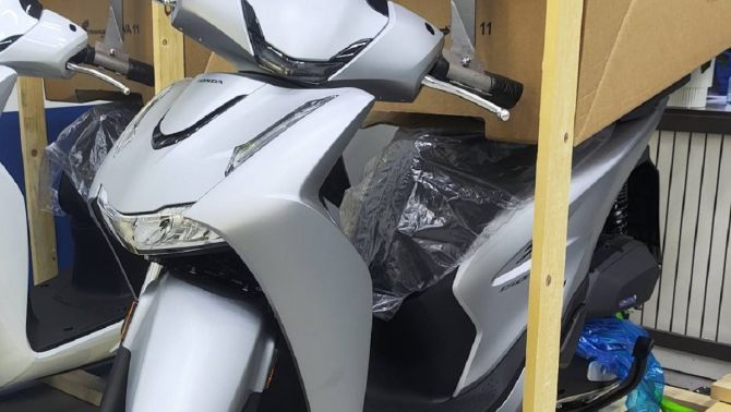Tin xe máy 20/3: Honda SH 150i 2026 chính thức về Việt Nam, thiết kế chất hơn cả SH 350i, giá dễ mua