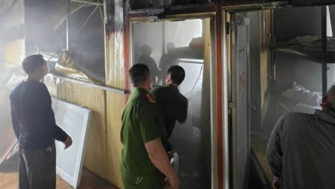 Hiện trường cháy nhà nghỉ tại Mèo Vạc, Tuyên Quang, tình hình 95 du khách lưu trú bên trong