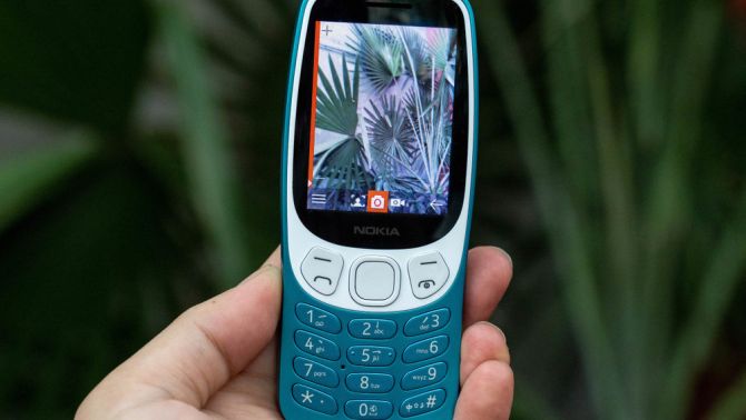 Giá Nokia 3210 4G mới nhất tháng 3/2026: Siêu phẩm ‘cục gạch’ được ví như iPhone 17 Pro Max trong phân khúc giá rẻ